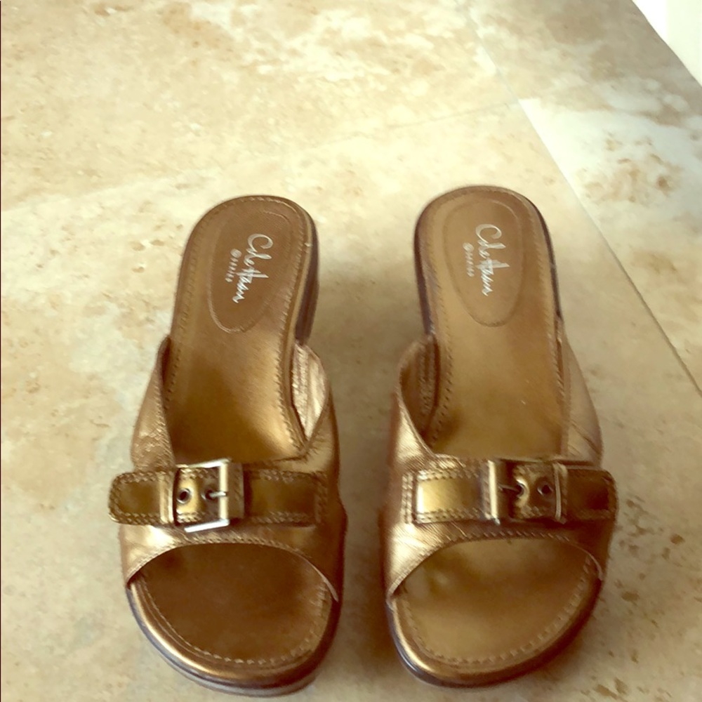 Comfortable gold Cole Haan gseries Nikeair sandals